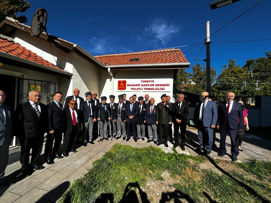 19 EYLÜL GAZİLER GÜNÜ CUMHURİYET MEYDANINDA GERÇEKLEŞTİRİLEN TÖREN İLE KUTLANDI